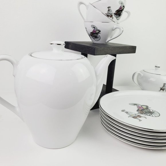 Arita China Japan Porcelain Tea Set, Woman Man Rickshaw 13 pc Set - Picture 7 of 8